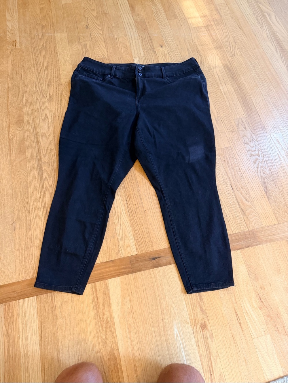 Women's Size 24T "torrid" Black Ankle Crop Stretch Jeans Super Stretch Jegging